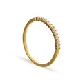 Meia aliança de casamento em ouro amarelo de 9 KT com engaste de garra e zircónias
