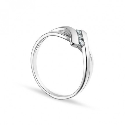Anel em prata com três zircónias