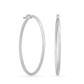 Brincos argola em ouro branco 18K tubos lisos de 40 mm com fecho de clic