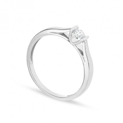 Anel solitário em ouro branco 18K com diamante de 0,18 ct