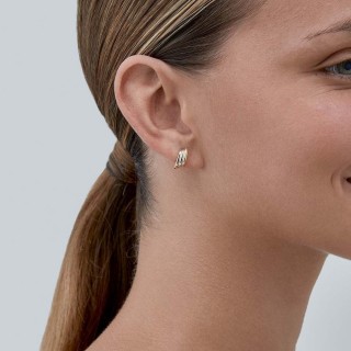 Pendientes de oro bicolor 18K acabado liso de tamaño pequeño