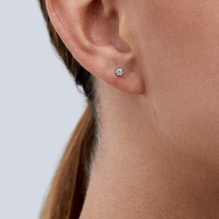 Brincos em ouro branco 18K com zircónia de 3 mm