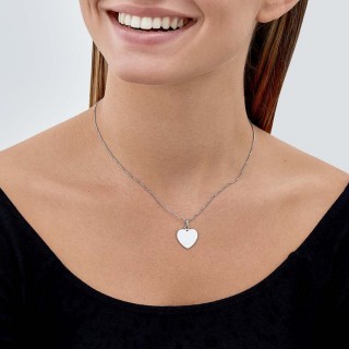 Colgante de plata en corazón liso