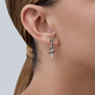 Brincos de prata preto e branco com espiral de zircónia