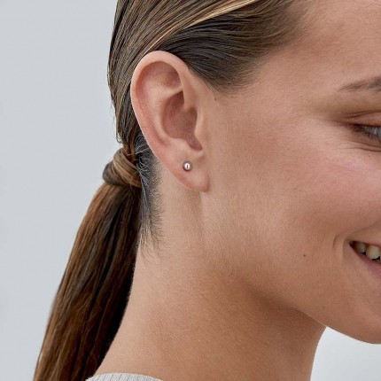 Pendientes de plata con bola de 4MM