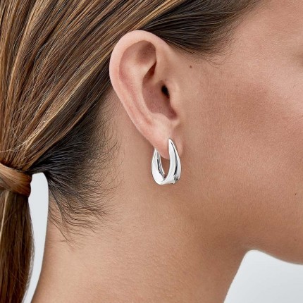 Pendientes de aro ondulados de plata