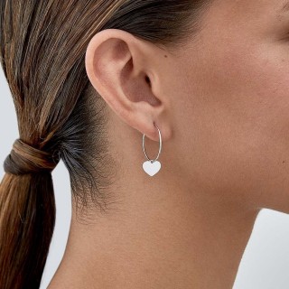 Pendientes de aro de plata con colgante de corazón liso