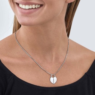 Colgante de plata con corazón partido y 2 argollas