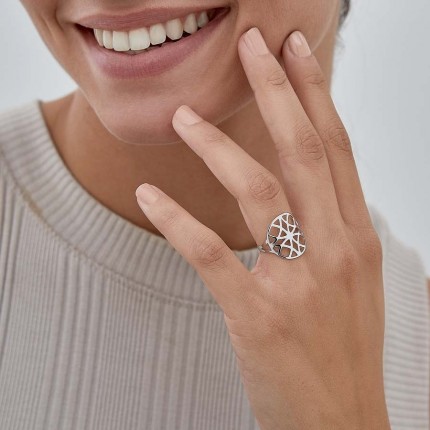 Anillo de plata calada