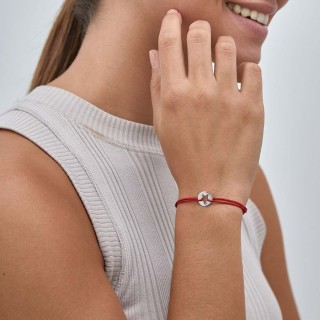 Pulseira com pendente em prata com estrela perfurada