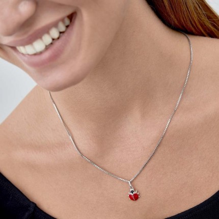 Pendente em prata com joaninha vermelha esmaltada