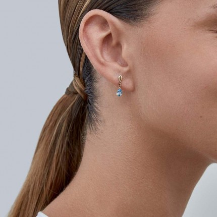 Pendientes de oro amarillo de 9K con topacio