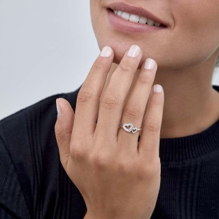 Anel em ouro branco 9 kt corações com zircónia