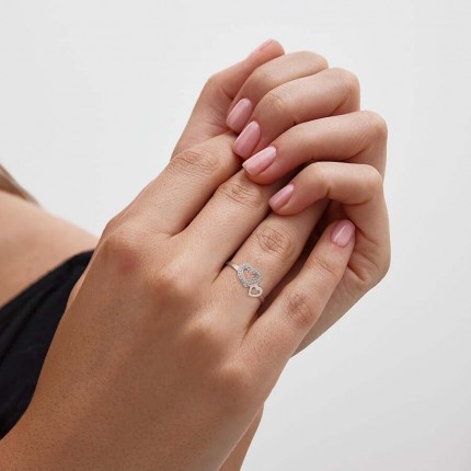Anel em ouro branco 9 kt corações com zircónia