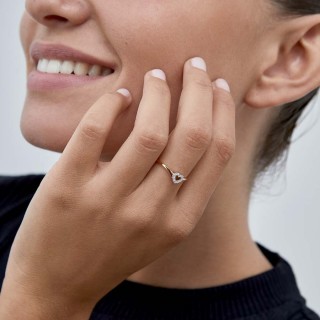 Anel em ouro bicolor 9 kt com coração zircónia