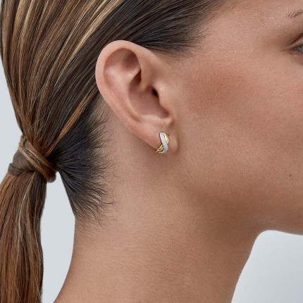 Pendientes de oro bicolor 9k cruzado y diamante 0.032CT