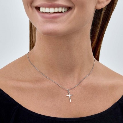 Colgante de oro blanco 9K cruz