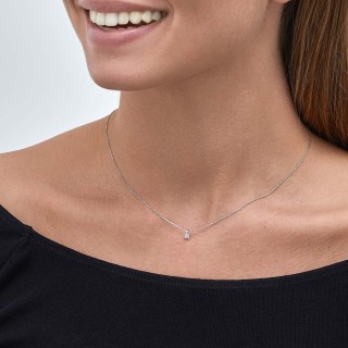 Collar de oro blanco 9 KT con circonita 4 garras de 42 cm