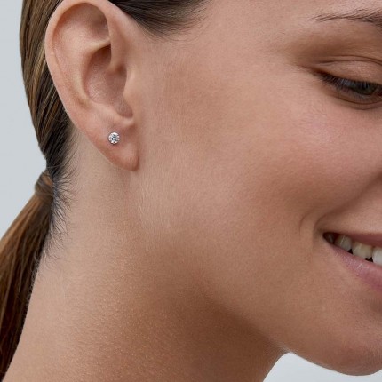 Pendientes de oro blanco 9 KT con circonita de 4mm