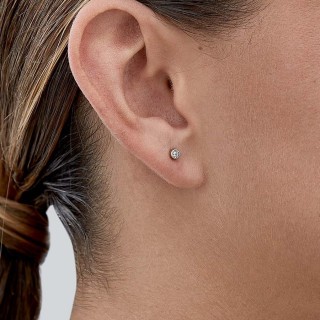 Brincos em ouro amarelo 9K com chatón e zircónia de 3MM