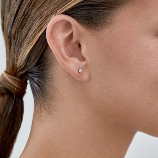 Pendientes de oro blanco 9K con chatón y circonita 3MM