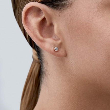 Brincos em ouro amarelo 9 kt com zircónia de 4mm