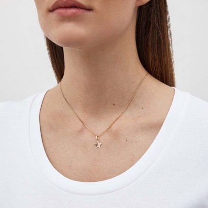 Colgante de oro amarillo 9 KT en forma de estrella