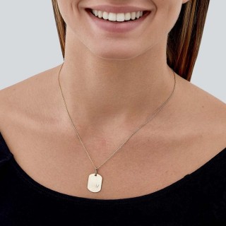 Colgante de oro amarillo 9K con placa lapidada