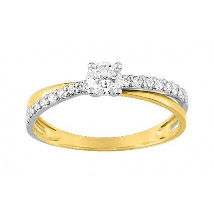 Anel solitário em ouro amarelo 18K com zircónia central