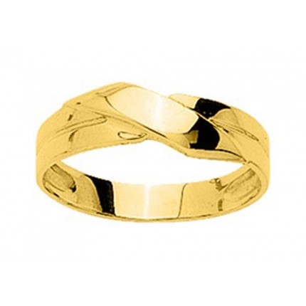 Anel em ouro amarelo de 18K com acabamento liso