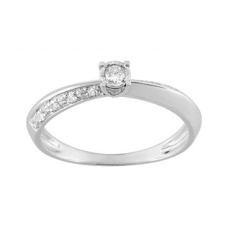 Solitario de oro blanco 18K con diamante central y laterales