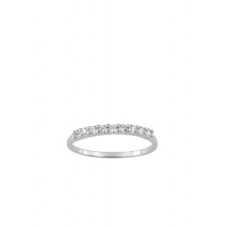 Media alianza de oro blanco 9K con circonitas en garras