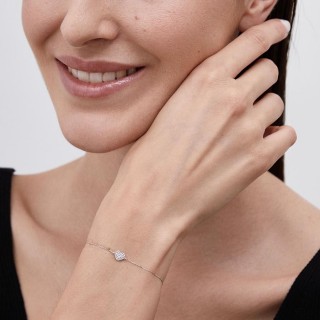 Pulsera de oro blanco 9K corazón central con diamante