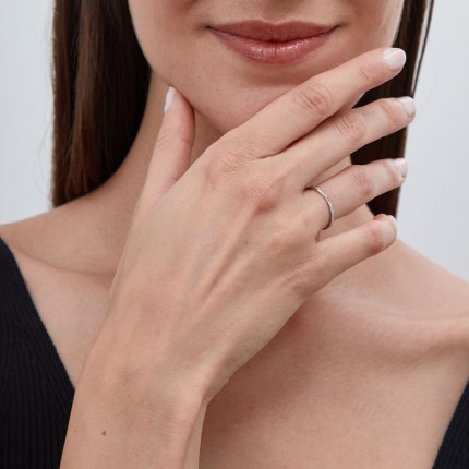 Alianza de oro blanco 18k facetada 1.5mm Oro Vivo
