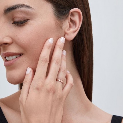 Aliança em ouro rosa 18k estrelas 3mm Oro Vivo