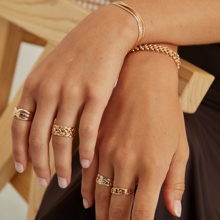 Anillo de oro amarillo en 18k