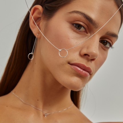 Colar de ouro branco 18k e diamante 0,01 CT