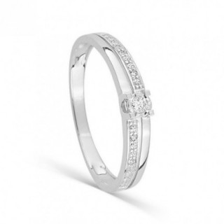 Anel Solitário em Ouro Branco 18K com Diamantes 0.04 CT