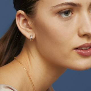 Pendientes de oro 18K diseño X bicolor con diamante 0.03 ct