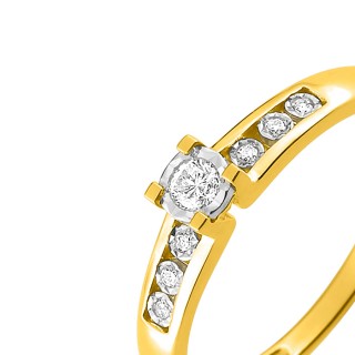 Anillo solitario de oro amarillo 9K con diamantes 0.07 ct