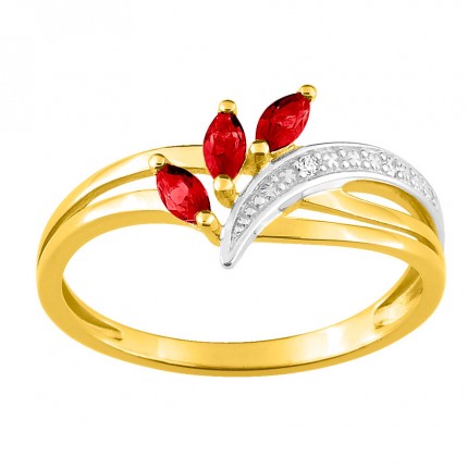 Anillo bañado en oro de rodio con 3 rubies sintéticos y circonitas