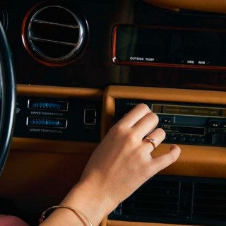 Pulsera de oro amarillo 9K rígida lapiada