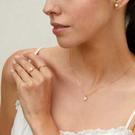 Collar de oro amarillo 18k y perla de agua dulce