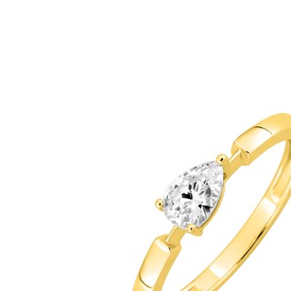 Anel solitário em ouro amarelo 9k com uma gota de zircónia
