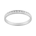 Meia aliança em ouro branco 18K com 13 diamantes