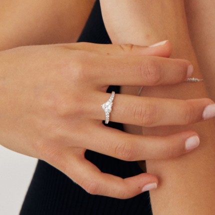 Anillo solitario abierto oro blanco 9 KT circonita