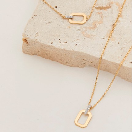 Pulseira em ouro amarelo 9k, diamantes 0,02 ct e ródio