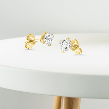 Brincos em ouro amarelo 18K 4 garras e zircónia