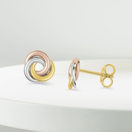 Brincos tricolor em ouro 18K design de círculos entrelaçados