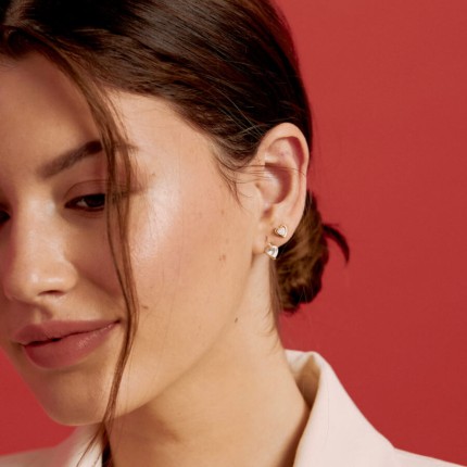 Pendientes de oro amarillo 9 KT con corazón y circonita